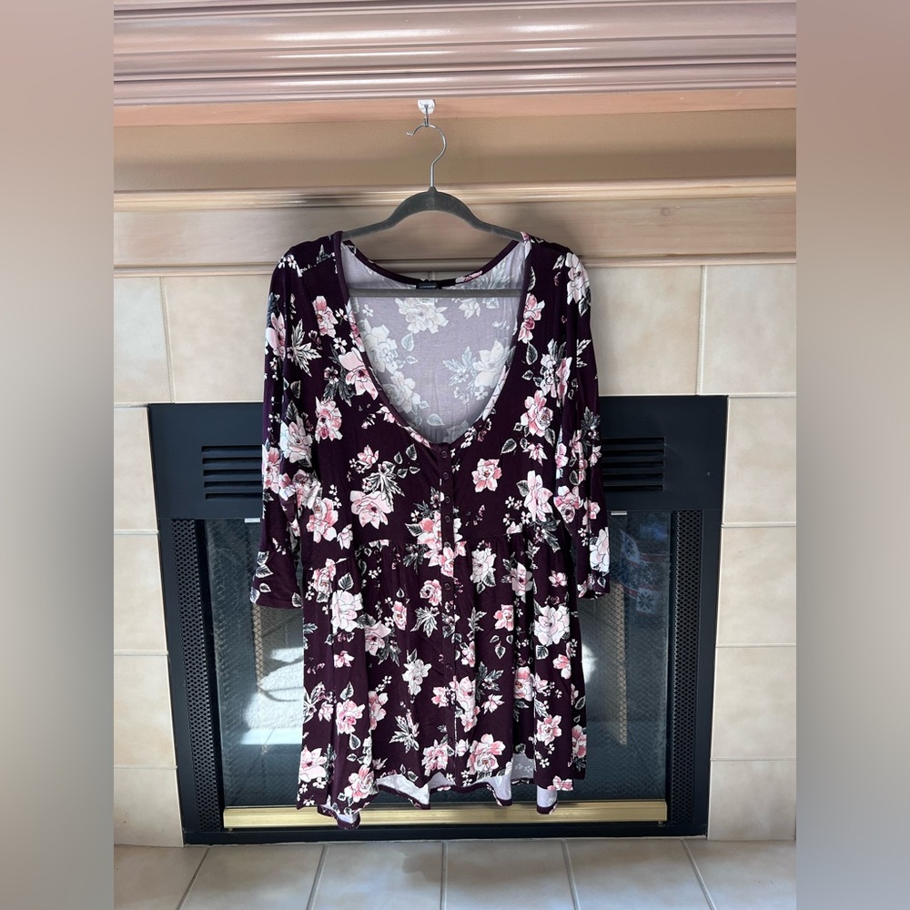 Floral Women's 3/4 Sleeve Top - Burgundy and Pink